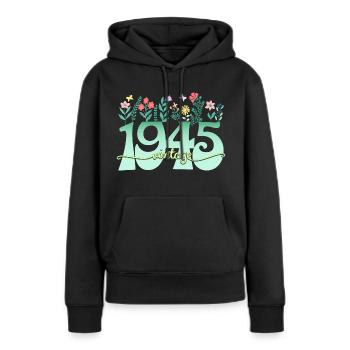 Motif Fleurs 1945 Fête Anniversaire Femme 80 Ans - Sweat à capuche Premium bio Femme - noir - Devant - Julia (174cm)
