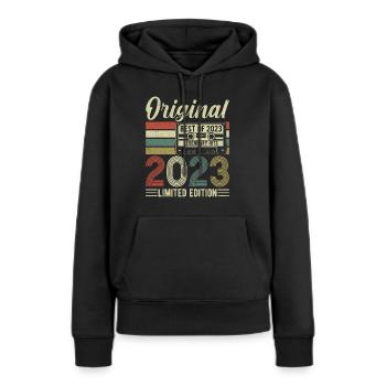 Millésime 2023 – Un millésime du siècle ! - Sweat à capuche Premium bio Femme - noir - Devant - Julia (174cm)