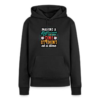 Faire la différence - Sweat à capuche Premium bio Femme - noir - Devant - Julia (174cm)