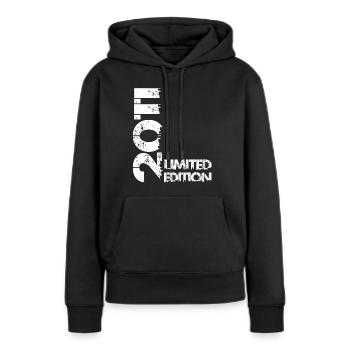 Limited Edition 2011 - Frauen Premium Bio Hoodie - Schwarz - Vorne - Julia (174cm)