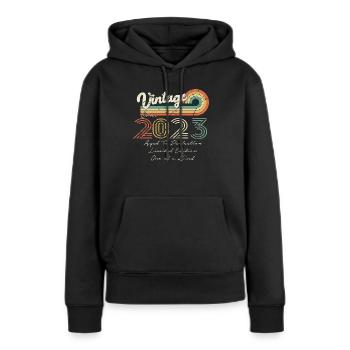 2023 Jahrgangsklassiker 2023 - Frauen Premium Bio Hoodie - Schwarz - Vorne - Julia (174cm)