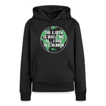 Earth Day - Frauen Premium Bio Hoodie - Schwarz - Vorne - Julia (174cm)