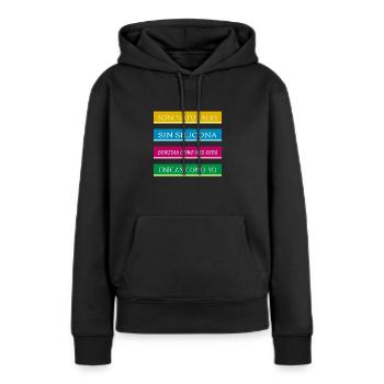 Ils sont naturels et sans silicone 4 - Sweat à capuche Premium bio Femme - noir - Devant - Julia (174cm)