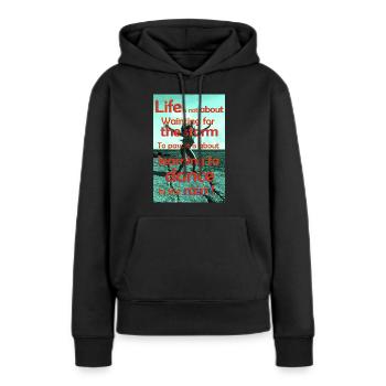 Tanzen im Regen - Frauen Premium Bio Hoodie - Schwarz - Vorne - Julia (174cm)