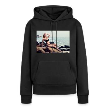Alena mit Bikini auf den Felsen am Meer - Frauen Premium Bio Hoodie - Schwarz - Vorne - Julia (174cm)