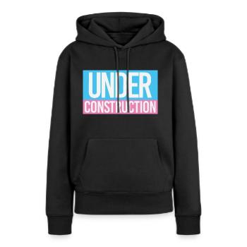 TRANS IM BAU - Frauen Premium Bio Hoodie - Schwarz - Vorne - Julia (174cm)