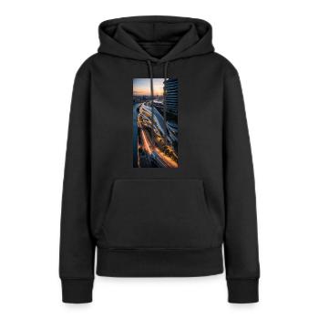 Street - Frauen Premium Bio Hoodie - Schwarz - Vorne - Julia (174cm)