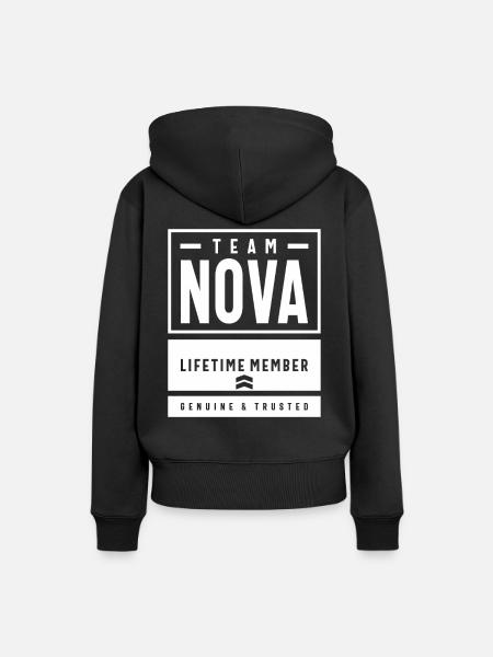 Nova Personalisierter Name - Frauen Premium Bio Hoodie - Schwarz