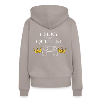 Gaming King & Queen - Frauen Premium Bio Hoodie - Taupe - Hinten - Julia (174cm)