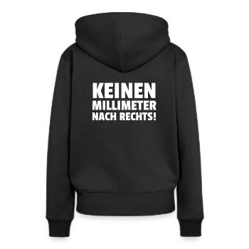 Keinen Millimeter Nach Rechts! - Frauen Premium Bio Hoodie - Schwarz - Hinten - Julia (174cm)