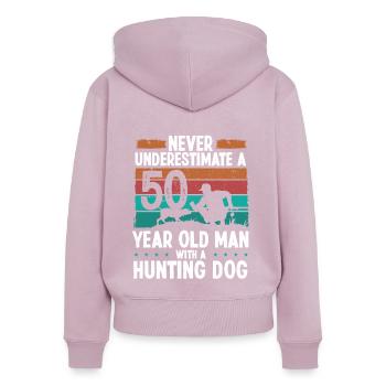 Chasseur de 50 ans 50e anniversaire pour la chasse - Sweat à capuche zippé Premium bio Femme - rose poudré - Dos - Julia (174cm)