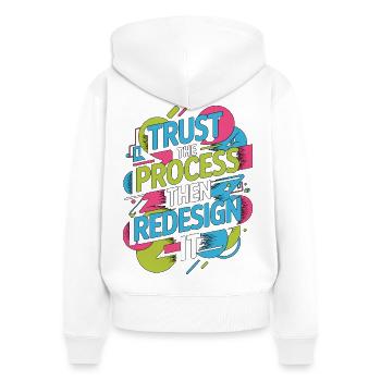 Confiance des designers UX/UI : le processus puis la conception d’applications - Sweat à capuche zippé Premium bio Femme - blanc - Dos - AI Model Female 172 light (172cm)