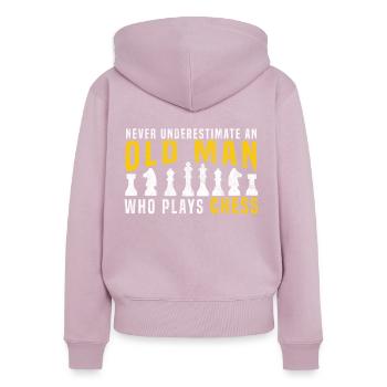 vieil homme jouant aux échecs - Sweat à capuche zippé Premium bio Femme - rose poudré - Dos - Julia (174cm)