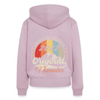 Geburtstagsgeschenk, Jahrgang Geboren November 2022 - Frauen Premium Bio Zip Hoodie - Altrosa - Hinten - Julia (174cm)