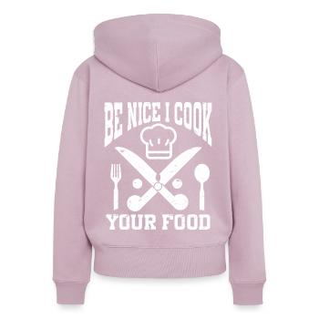 Chef Chef de cuisine - Sweat à capuche zippé Premium bio Femme - rose poudré - Dos - Julia (174cm)