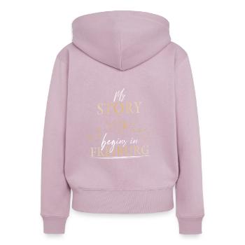 My story begins in Freiburg Schwarzwald - Frauen Premium Bio Zip Hoodie - Altrosa - Hinten - Julia (174cm)