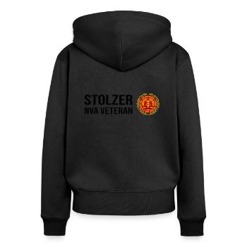 DDR Stolzer NVA Veteran - Frauen Premium Bio Zip Hoodie - Schwarz - Hinten - Julia (174cm)