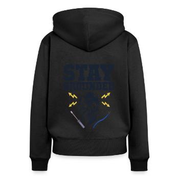 Stay Grounded Elektrotechniker Elektroniker - Frauen Premium Bio Zip Hoodie - Schwarz - Hinten - Julia (174cm)