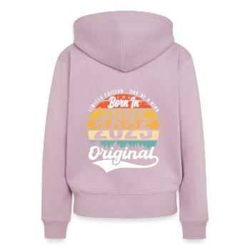 Born in June 2025 Birthday Gift June 2025 - Frauen Premium Bio Zip Hoodie - Altrosa - Hinten - Julia (174cm)