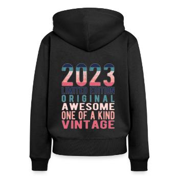 Limited Edition seit 2023 Geburtstag Vintage 2023 - Frauen Premium Bio Zip Hoodie - Schwarz - Hinten - Julia (174cm)