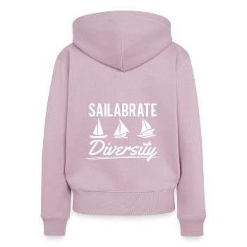 Lustiger Segelboot Spruch für den Bootkapitän - Frauen Premium Bio Zip Hoodie - Altrosa - Hinten - Julia (174cm)