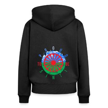 Proud to be Sinti - Frauen Premium Bio Zip Hoodie - Schwarz - Hinten - Julia (174cm)