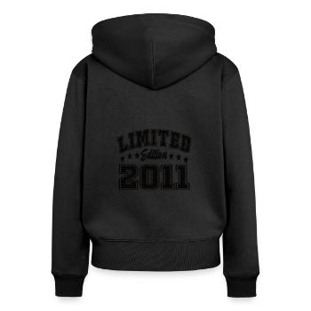 Limited Edition 2011 - Frauen Premium Bio Zip Hoodie - Schwarz - Hinten - Julia (174cm)