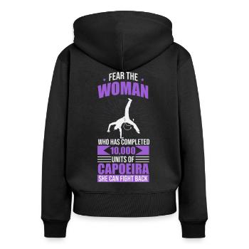 Fürchte die Frau, die Capoeira macht. - Frauen Premium Bio Zip Hoodie - Schwarz - Hinten - Julia (174cm)