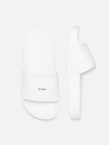 Cute But Psycho – Cheeky Statement Design - Kids’ Pool Sliders - white