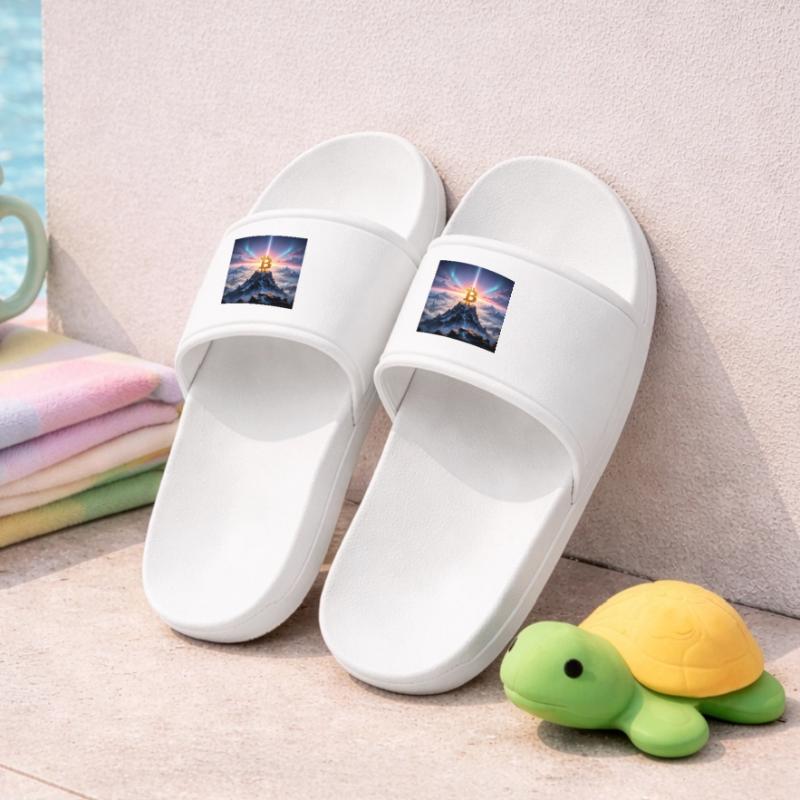 Bitcoin summit light over mountain range Kids’ Pool Sliders