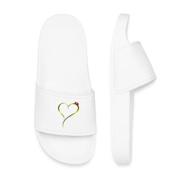 Ladybug on heart made of grass blade - Kids’ Pool Sliders - white - Front