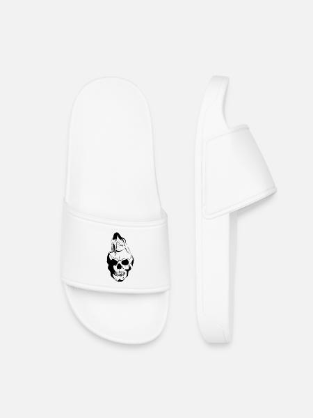 Mermaid on skull - Kids’ Pool Sliders - white