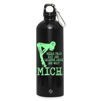 Meine Frau hat den Geilsten Arsch der Welt - Trinkflasche mit Karabiner 750 ml - Schwarz - Vorne
