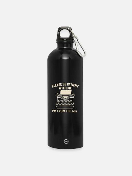 Lustiges Jahrgang 60er T-Shirt Geburtstagsgeschenk - METALLIC drikkeflaske med karabinhage 750 ml - sort
