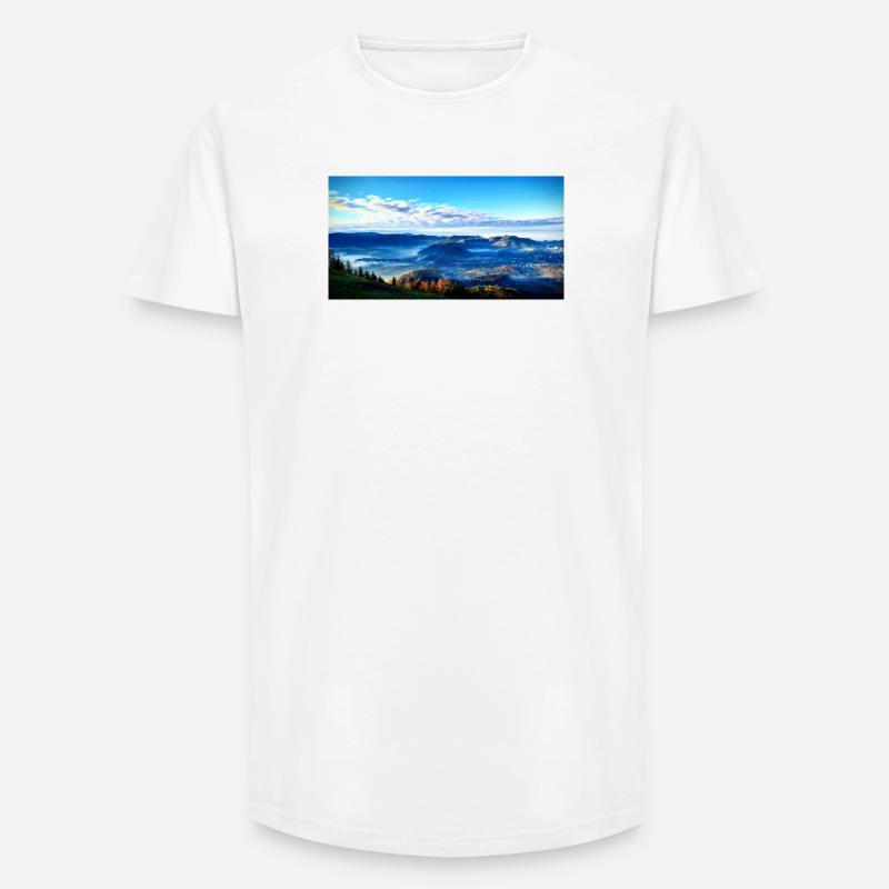Morgennebel Berglandschaft - Long Fit Männer T-Shirt - Weiß