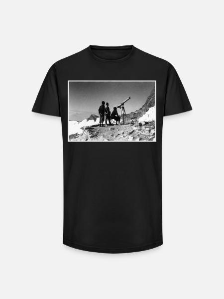 Three men and a telescope - Long Fit Men's T-Shirt - black