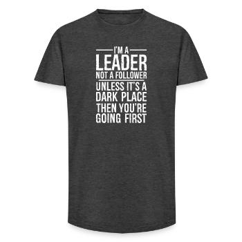 Ich bin ein Anführer, kein Mitläufer, lustiges Hemd - Long Fit Männer T-Shirt - Anthrazit - Vorne - AI Model Male 185 light (185cm)