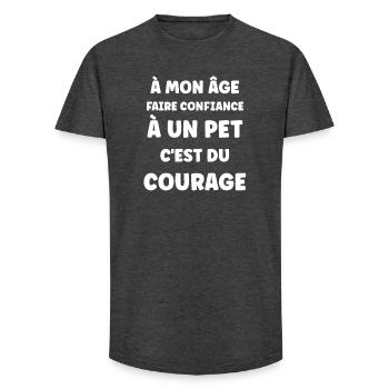 Vertrauen in einen – Mut in jedem Alter - Long Fit Männer T-Shirt - Anthrazit - Vorne - AI Model Male 185 light (185cm)