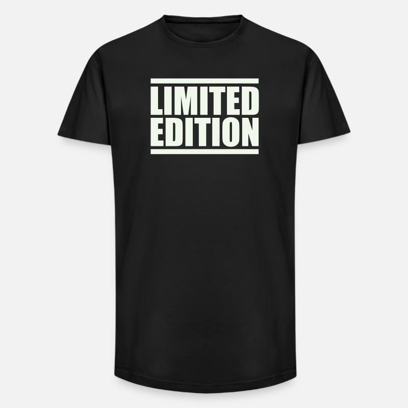 Limitierte Auflage Großbuchstaben - Long Fit Männer T-Shirt - Schwarz