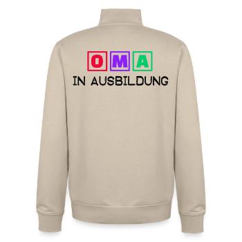 Humorvoll Statement Seniorin Oma Großmutter - Unisex Organic Zip Sweatshirt von Stanley/Stella - Cremebeige - Hinten - AI Model Male 185 dark (185cm)