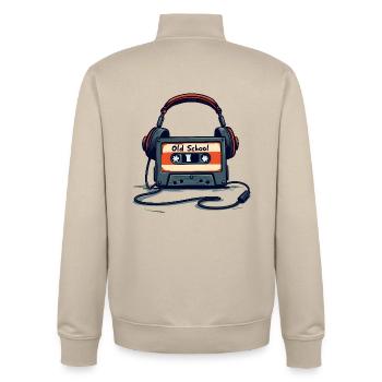 Retro Kassettenplayer mit Kopfhörern - Unisex Organic Zip Sweatshirt von Stanley/Stella - Cremebeige - Hinten - AI Model Male 185 dark (185cm)