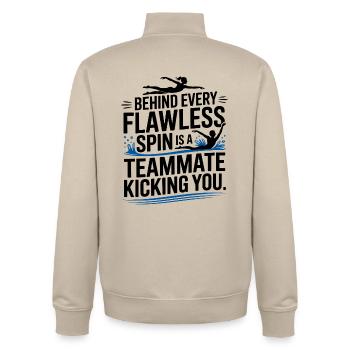 Hinter jedem makellosen Spin Swimming Teamkollegen - Unisex Organic Zip Sweatshirt von Stanley/Stella - Cremebeige - Hinten - AI Model Male 185 dark (185cm)