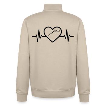 Bobine à coudre Aiguille Ciseaux Coeur - Sweat zippé unisexe en coton bio Stanley/Stella - beige crème - Dos - AI Model Male 185 dark (185cm)