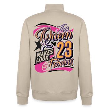 Reine des 23 ans - Sweat zippé unisexe en coton bio Stanley/Stella - beige crème - Dos - AI Model Male 185 dark (185cm)