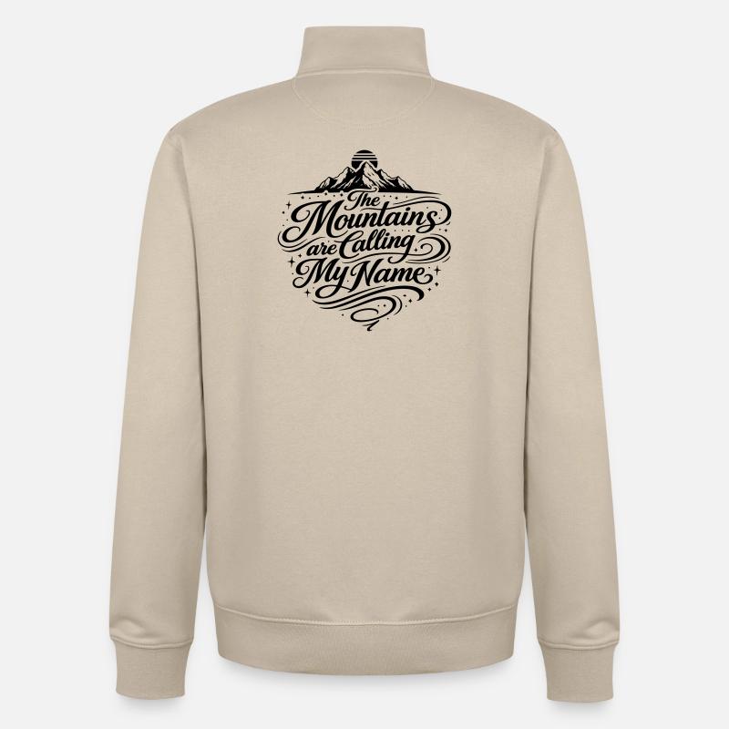 The mountains are calling Spruch Mountains - Unisex Organic Zip Sweatshirt by Stanley/Stella - desert dust