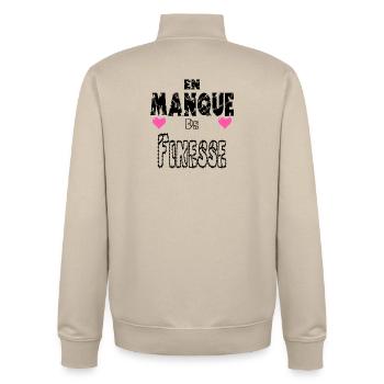 En Manque de Finesse - Sweat zippé unisexe en coton bio Stanley/Stella - beige crème - Dos - AI Model Male 185 dark (185cm)