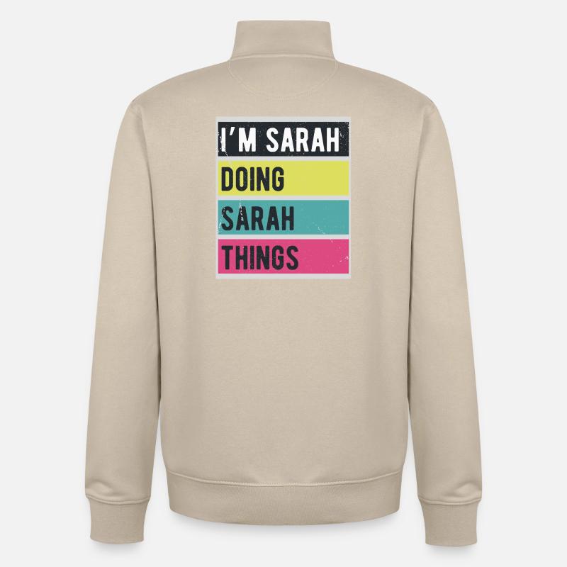 I'm Sarah Doing Sarah Things Retro - Unisex Organic Zip Sweatshirt by Stanley/Stella - desert dust