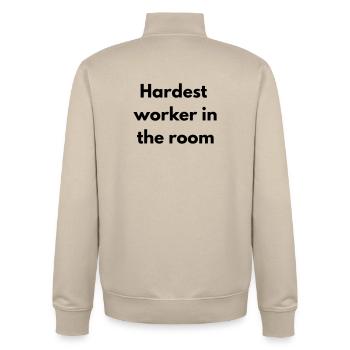 Der härteste Arbeiter im Raum - Unisex Organic Zip Sweatshirt von Stanley/Stella - Cremebeige - Hinten - AI Model Male 185 dark (185cm)