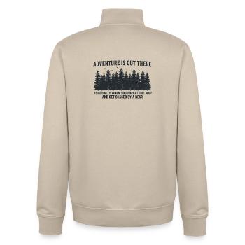 Adventure is out there – Funny Outdoor Spruch - Unisex Organic Zip Sweatshirt von Stanley/Stella - Cremebeige - Hinten - AI Model Male 185 dark (185cm)