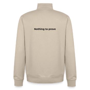 Freiheitszitat | Nichts zu beweisen - Unisex Organic Zip Sweatshirt von Stanley/Stella - Cremebeige - Hinten - AI Model Male 185 dark (185cm)